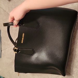 Michael Kors bag with matching wallet
